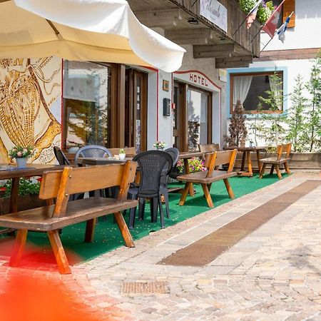 Hotel Alle Alpi Alleghe Eksteriør bilde